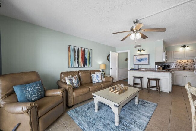 Foto del edificio - 8743 Thomas Dr