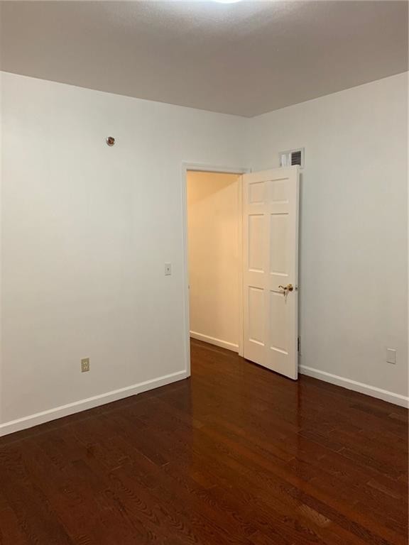 Building Photo - 3 bedroom in Staten Island NY 10303