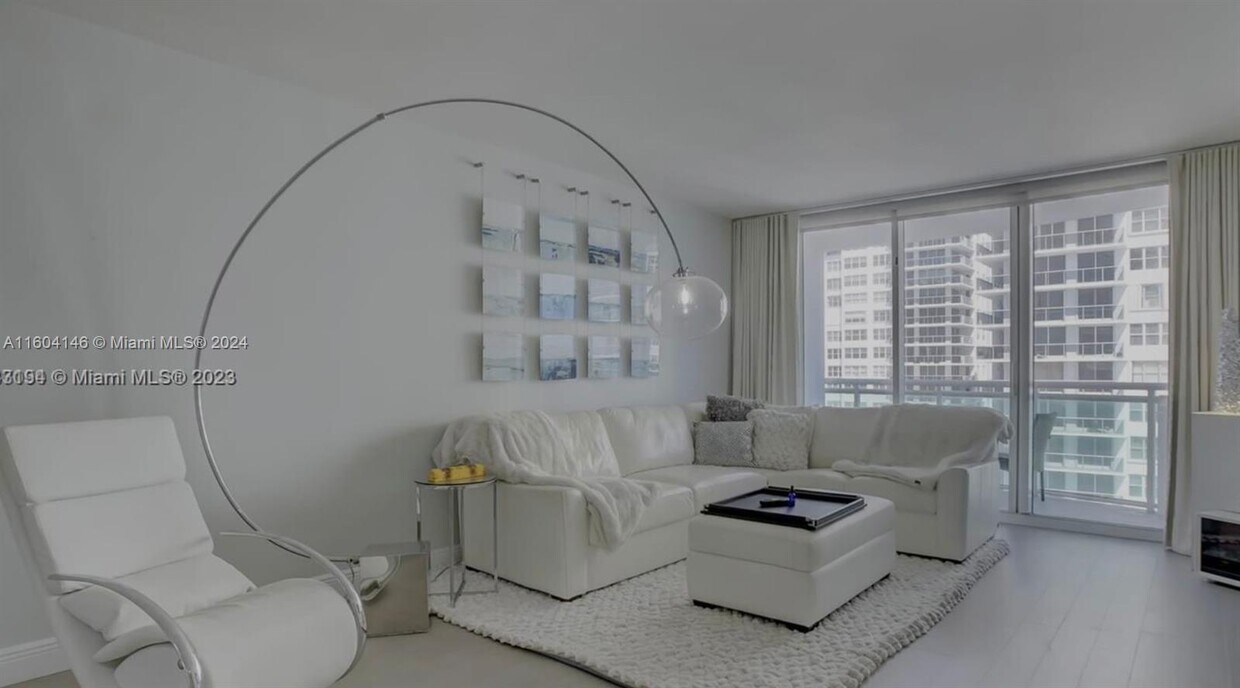Primary Photo - 3001 S Ocean Dr