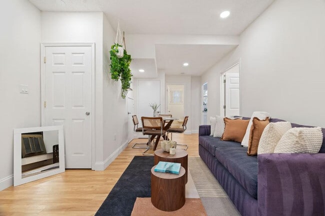 Building Photo - 2380 Branleigh Park Ct