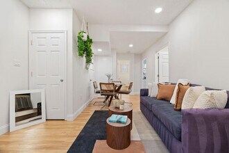 Building Photo - 2380 Branleigh Park Ct