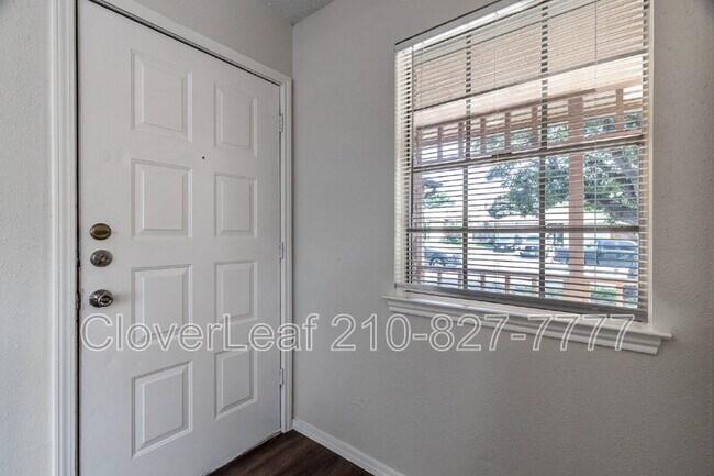 Foto del edificio - 11322 Potter Valley Dr