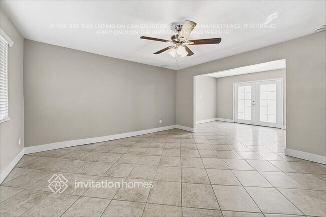Foto del edificio - 7005 N 76th Dr