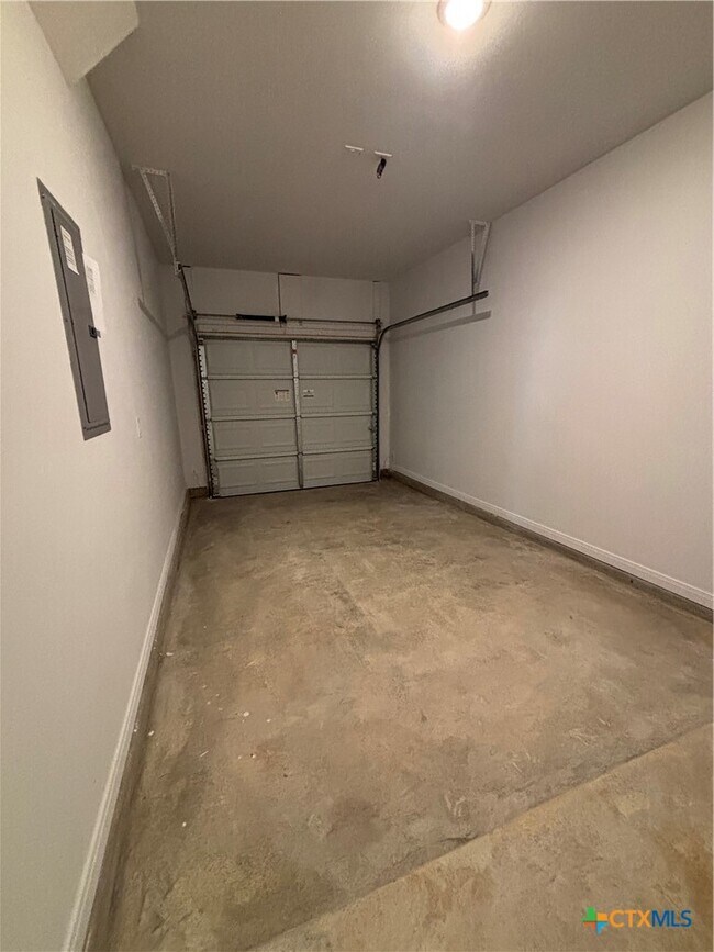 Building Photo - 2933 Quail Rdg Ln