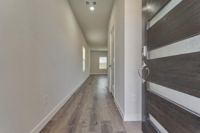 Building Photo - 294 Brazen Forest Trl