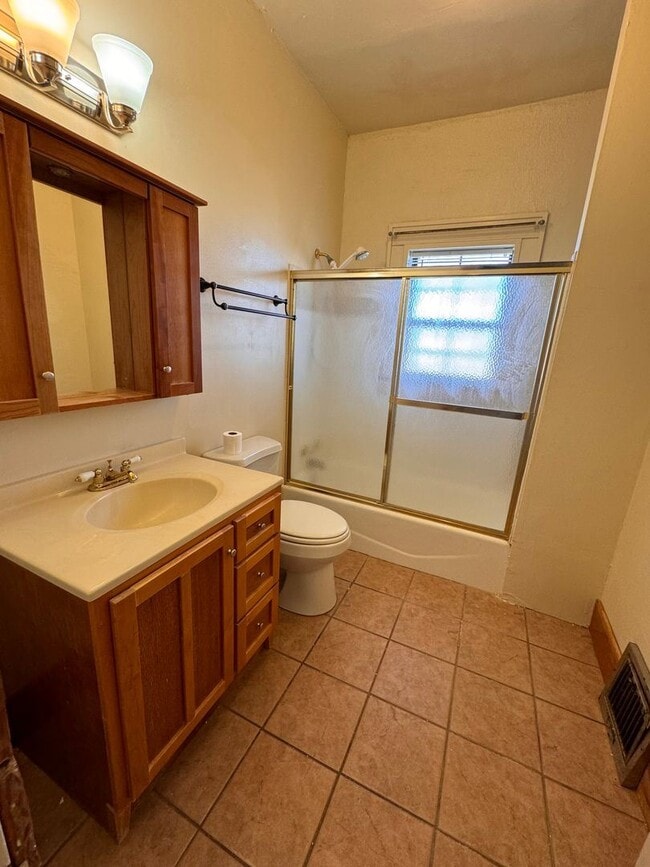 Building Photo - 3 br, 2 bath House - 6017 N Atkinson (816)