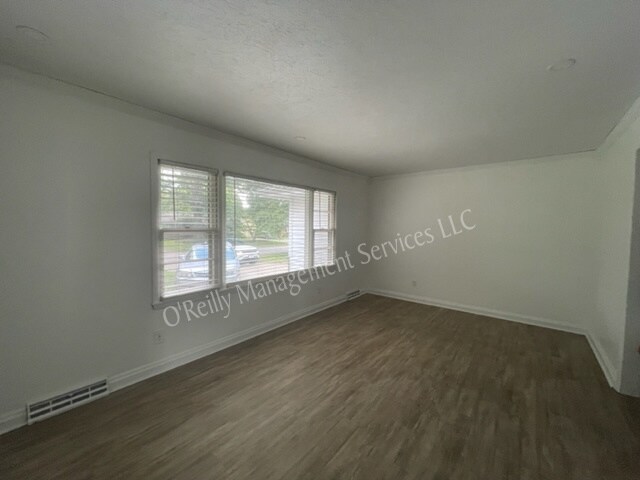 Building Photo - 1505 E Glenwood St