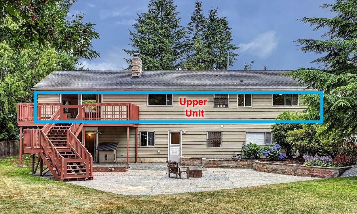 Primary Photo - 20323 Burke Ave N