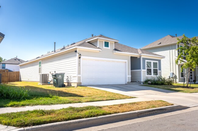 Building Photo - 1703 Denesa Dr