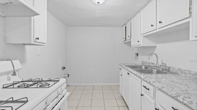 Foto del edificio - 9706 Farragut St