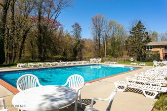 Building Photo - 96 East Ave