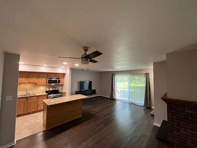 Foto del edificio - 801 S Dwyer Ave