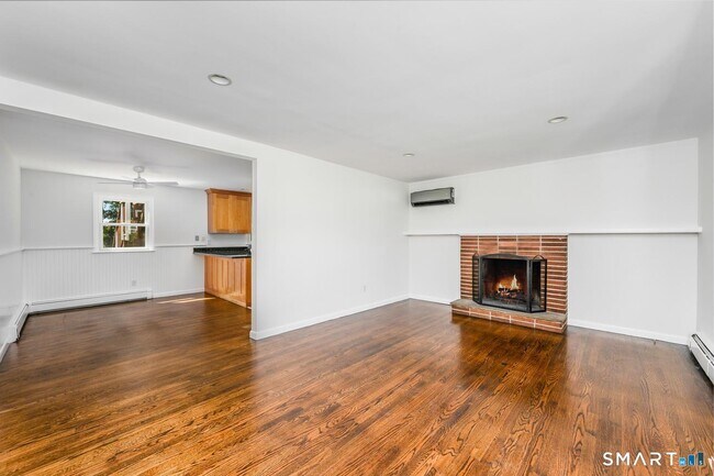Building Photo - 26 Lenox Ave