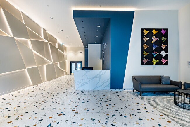 Photo du bâtiment - West Village Towers