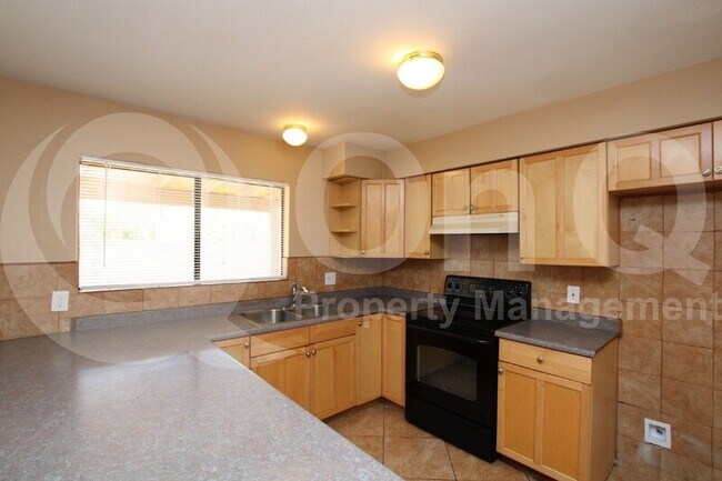 Foto del edificio - 5644 S 44th Pl