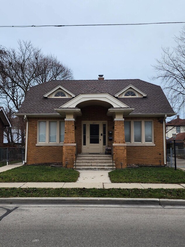 Foto principal - 6815 26th Ave