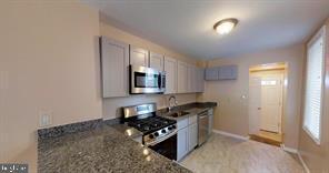 Foto del edificio - 446 N Patterson Park Ave