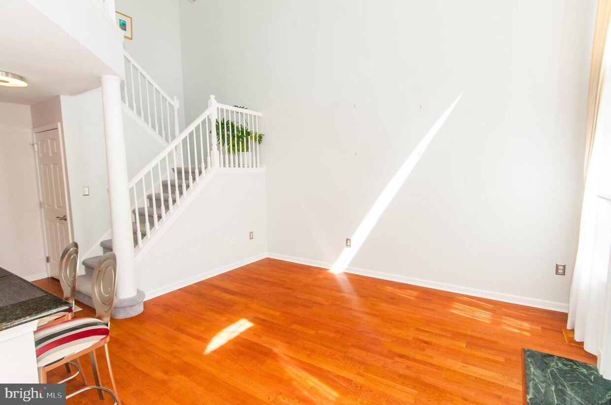 Foto principal - 6 Howe Ct
