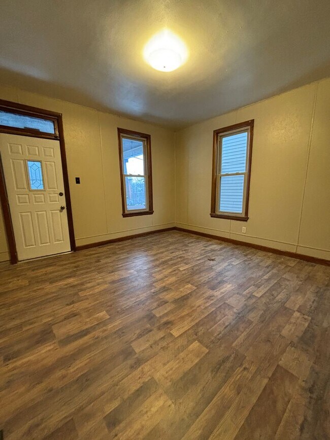 Foto del edificio - 3 Bdrm 1.5 Bath Duplex in Union Township