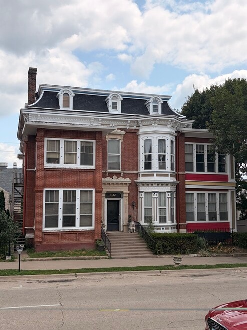 Building Photo - 1182 Locust St