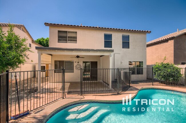 Building Photo - 9338 E Olla Ave