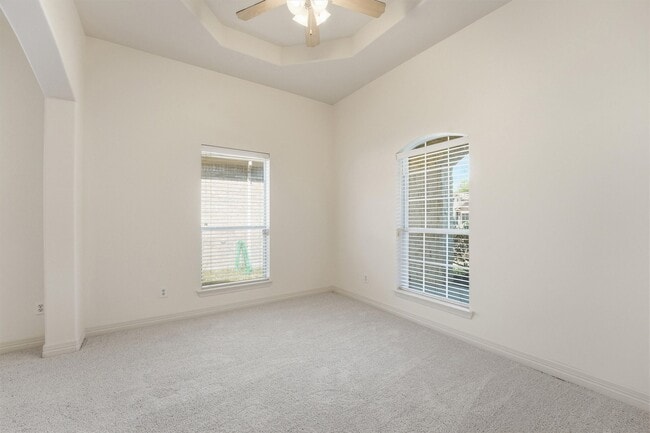 Building Photo - 21654 Horseshoe Dr