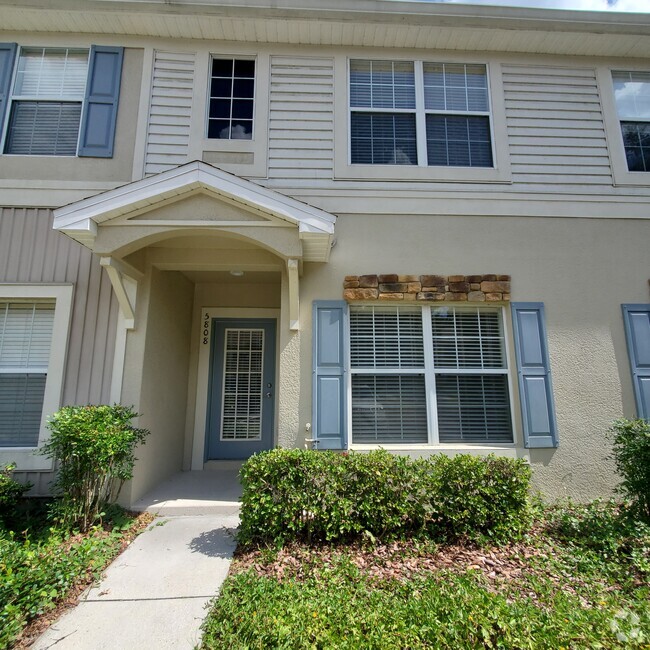 Front of townhome, middle unit - 5808 Fishhawk Ridge Dr