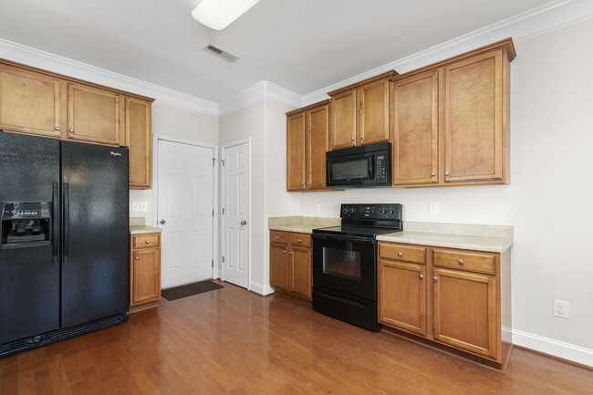 Building Photo - 3850 Jade Ct
