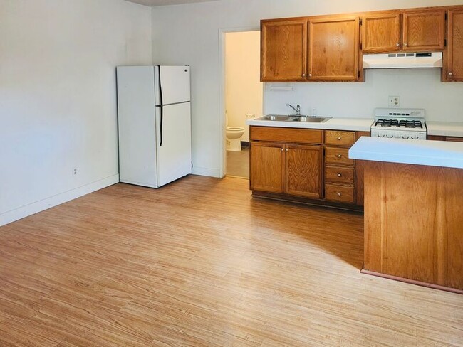 Foto del edificio - 362 Ralcam Pl