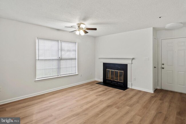 Building Photo - 15839 Easthaven Ct