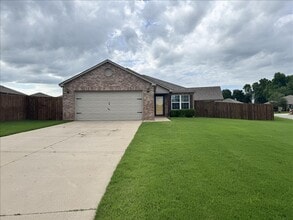 Building Photo - 1795 Bliss Cir