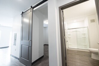 Interior Photo - Vera on Broad