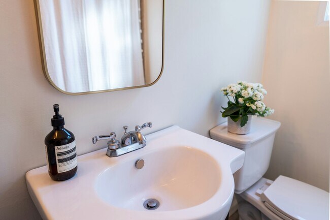 Foto del edificio - 2628 Hacienda Way