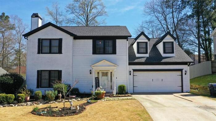 Foto principal - 4 bedroom house in Lawrenceville with cozy...