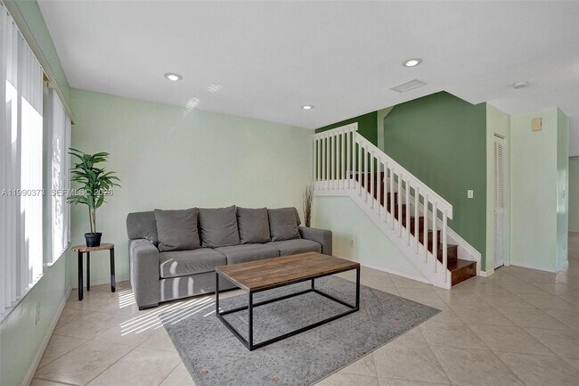 Foto del edificio - 1726 SW 110th Terrace