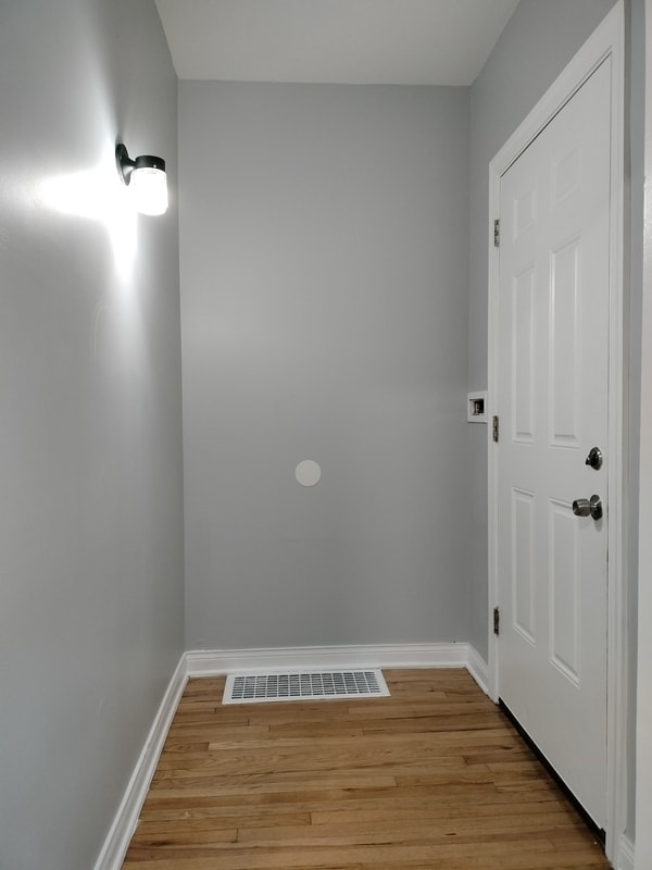 Foto del edificio - 1344 W 98th Pl