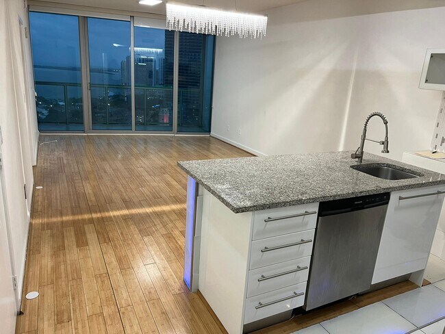 Foto del edificio - 888 Biscayne Blvd