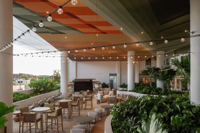 Building Photo - Joule House