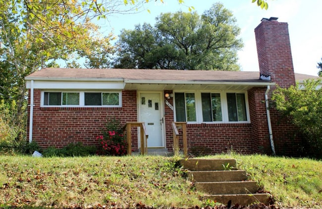 Building Photo - 6705 Forest Hill Dr