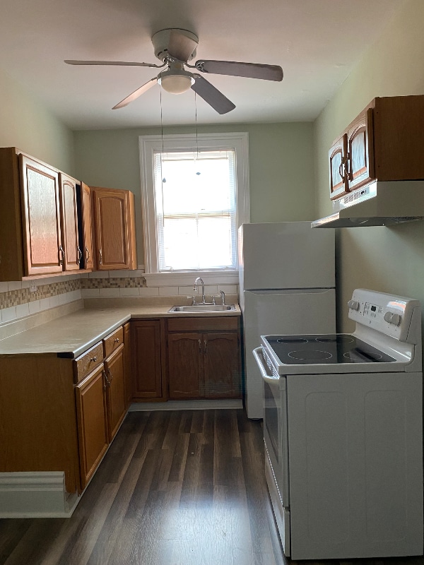 Building Photo - 517 3rd Ave