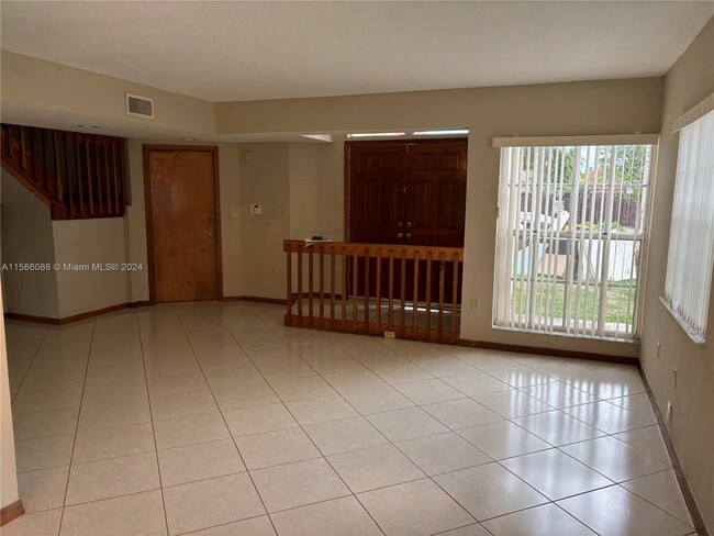 Foto del edificio - 5316 SW 153rd Ct