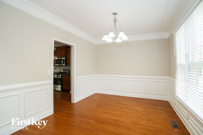 Building Photo - 522 S Fortune Way