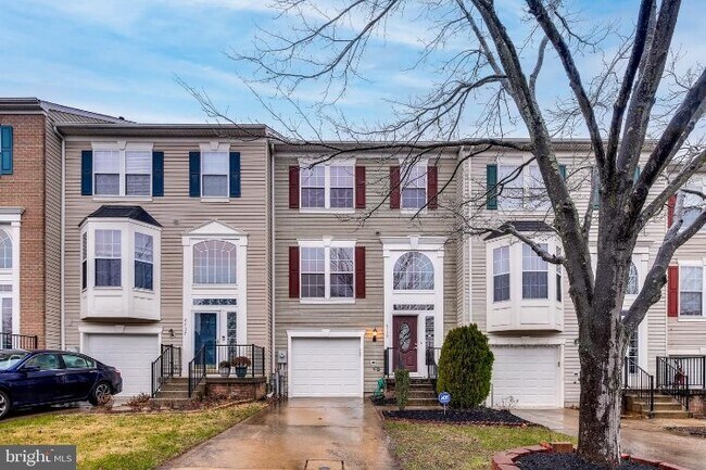Foto del edificio - 8739 Stonehouse Dr