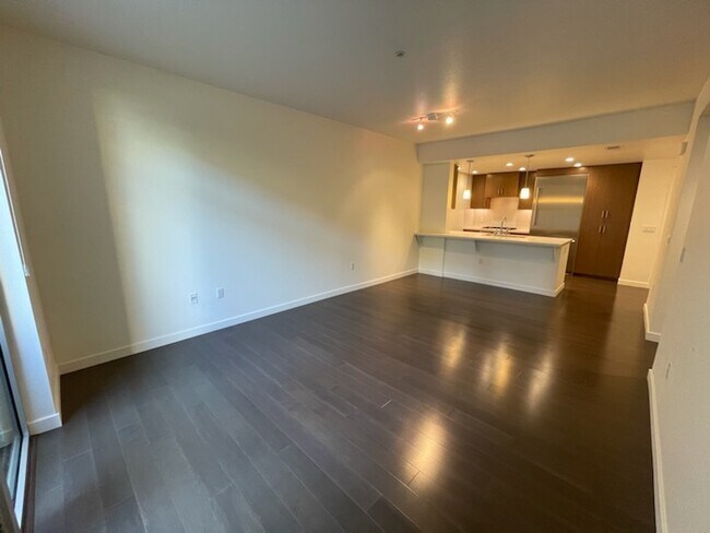 Foto del edificio - 2655 Bush St