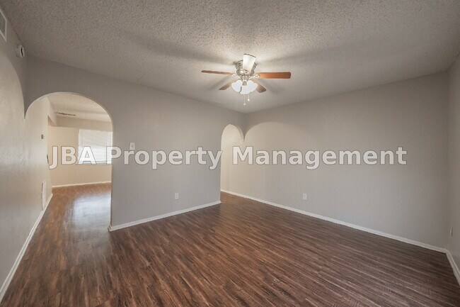 Foto del edificio - 1770 Farleigh Ct