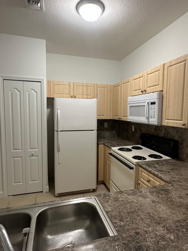 Foto del edificio - 2711 SE 16th Ave