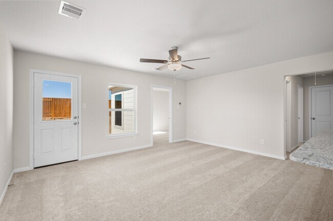 Building Photo - 10360 Sweetwater Creek Dr