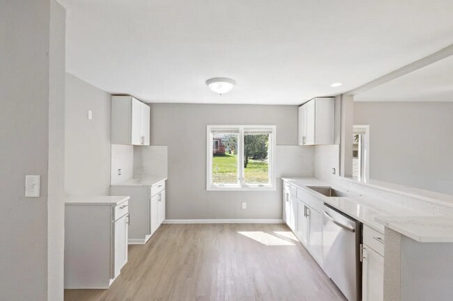 Foto del edificio - 611 E Sumner St