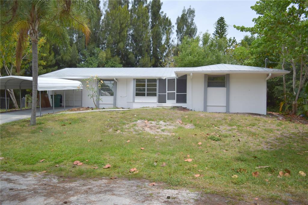 Foto principal - 1639 Manor Rd