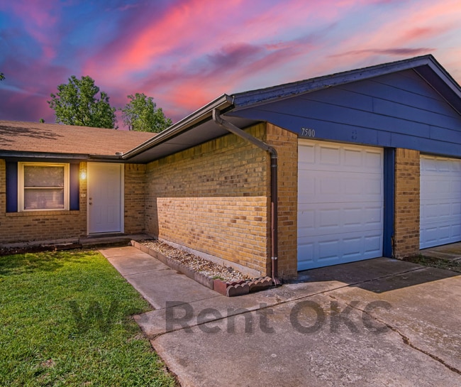 Photo - 7500 NW 113th Pl House